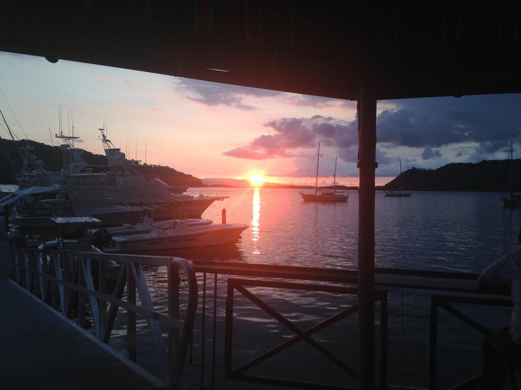 Fish Hook Marina Hotel Golfito Extérieur photo