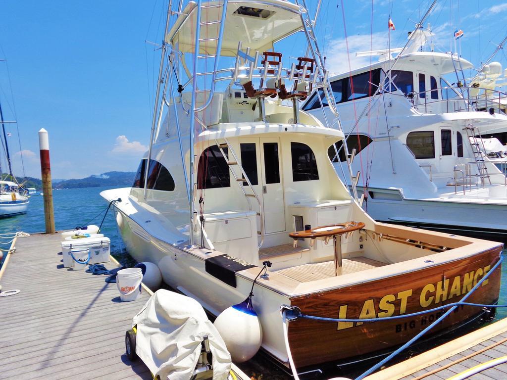 Fish Hook Marina Hotel Golfito Extérieur photo