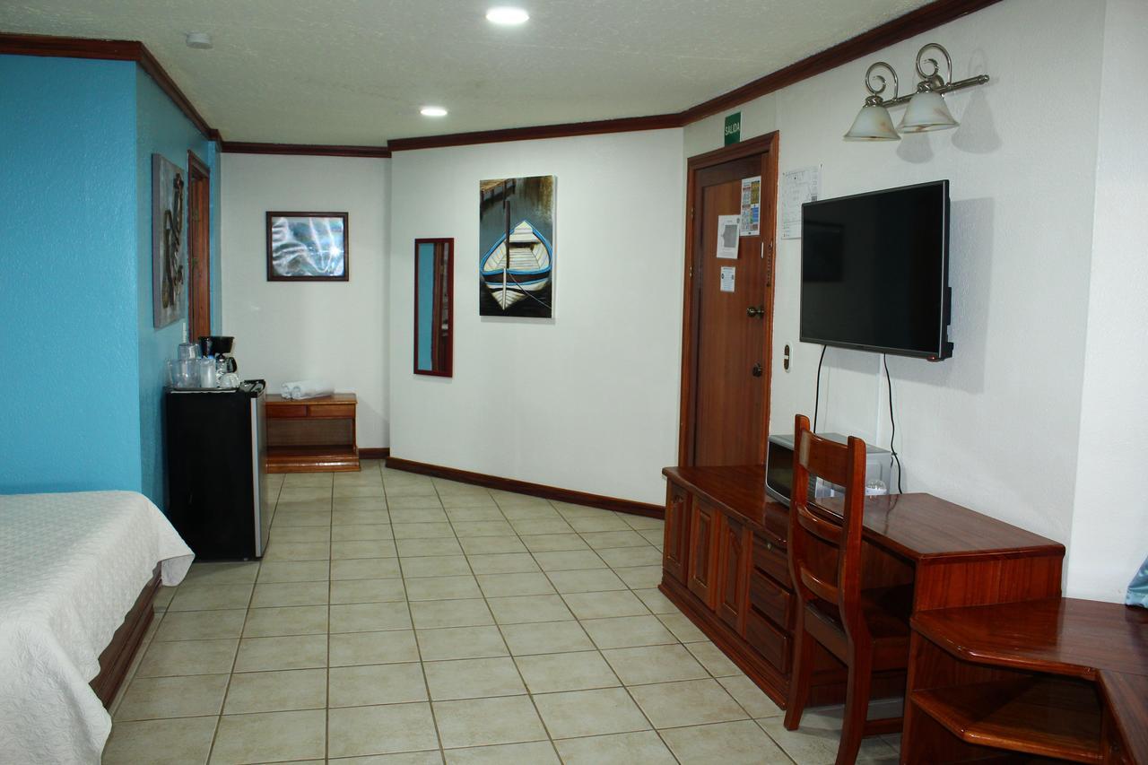 Fish Hook Marina Hotel Golfito Extérieur photo