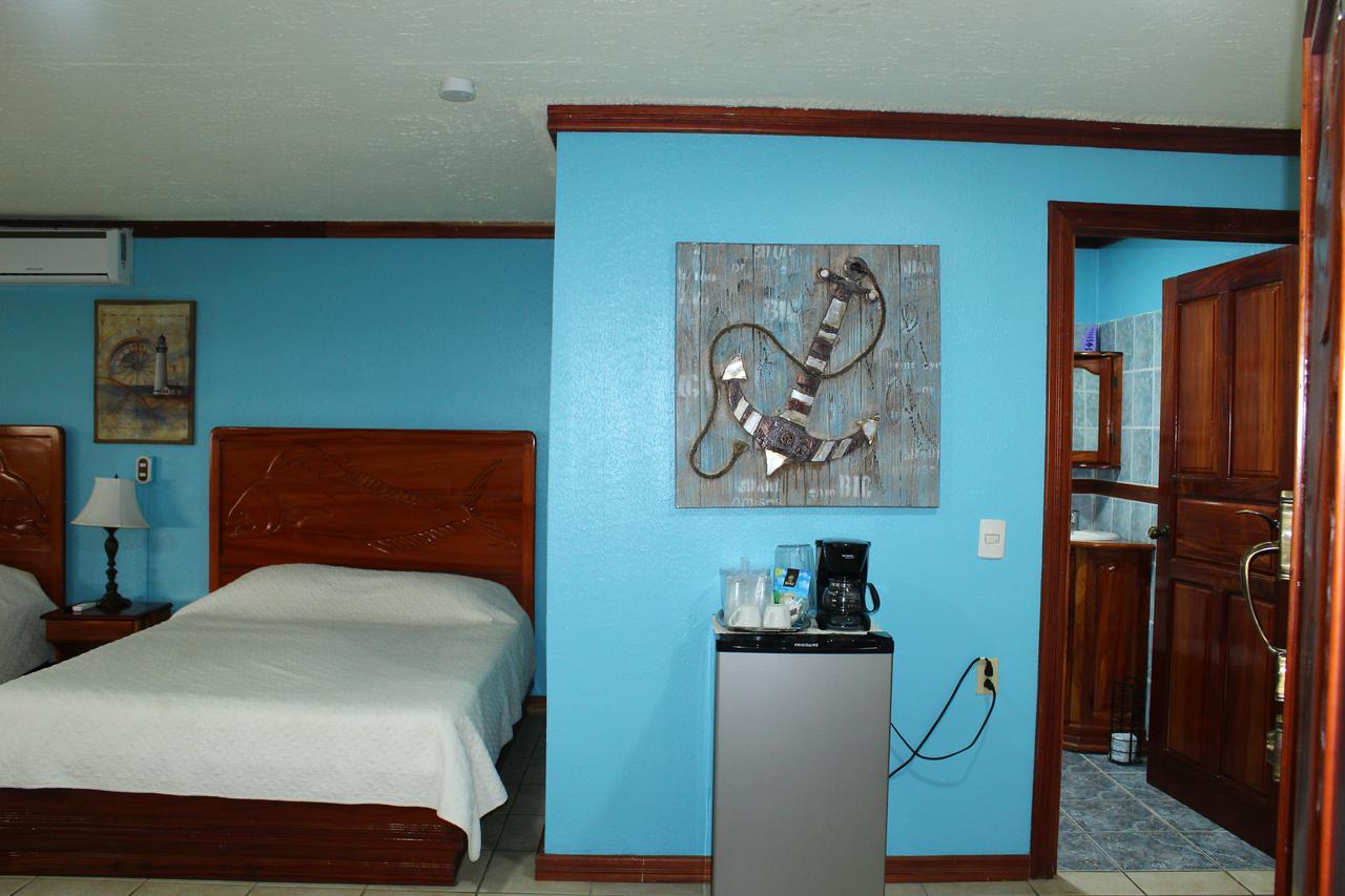 Fish Hook Marina Hotel Golfito Extérieur photo