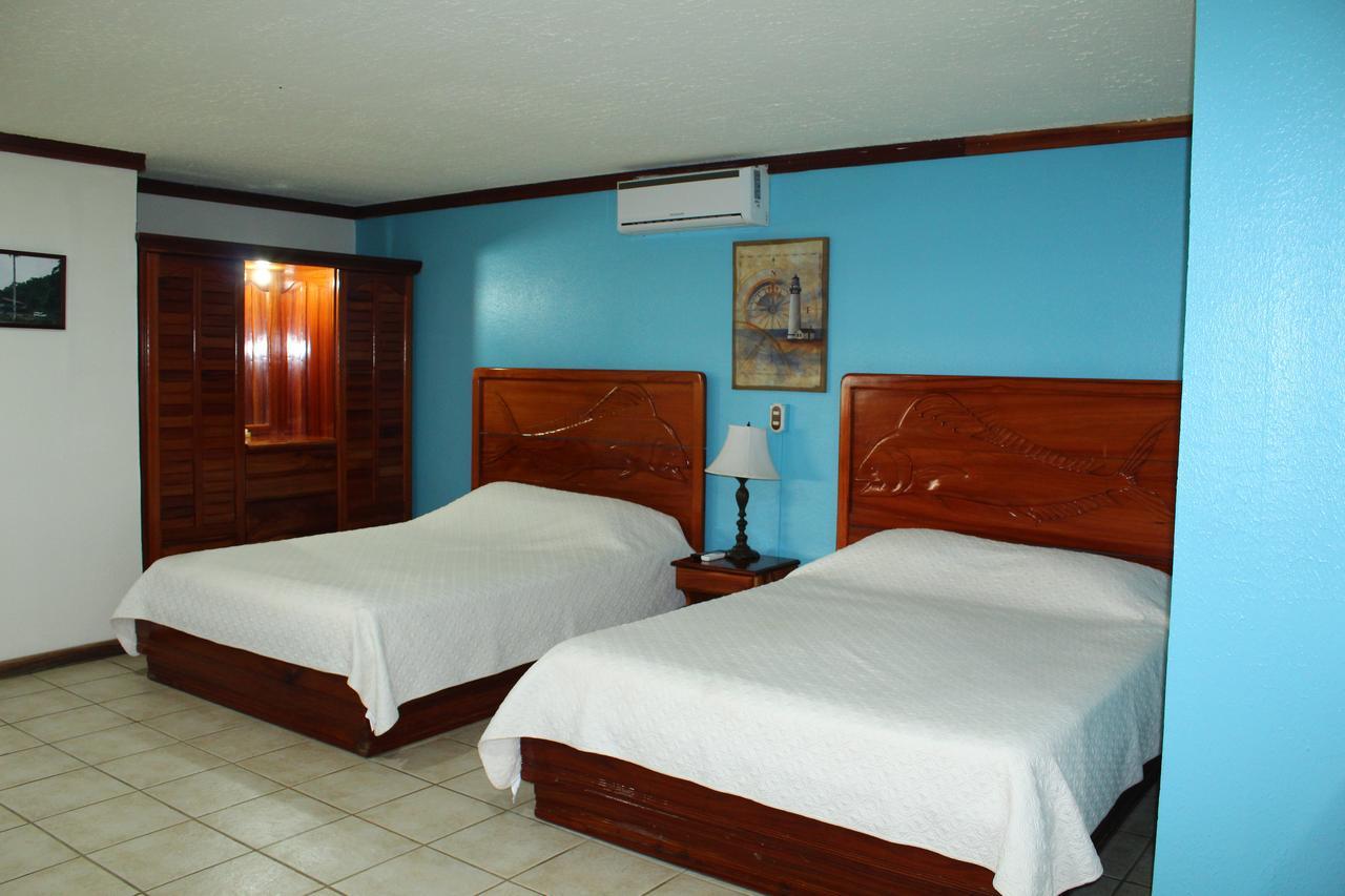 Fish Hook Marina Hotel Golfito Extérieur photo