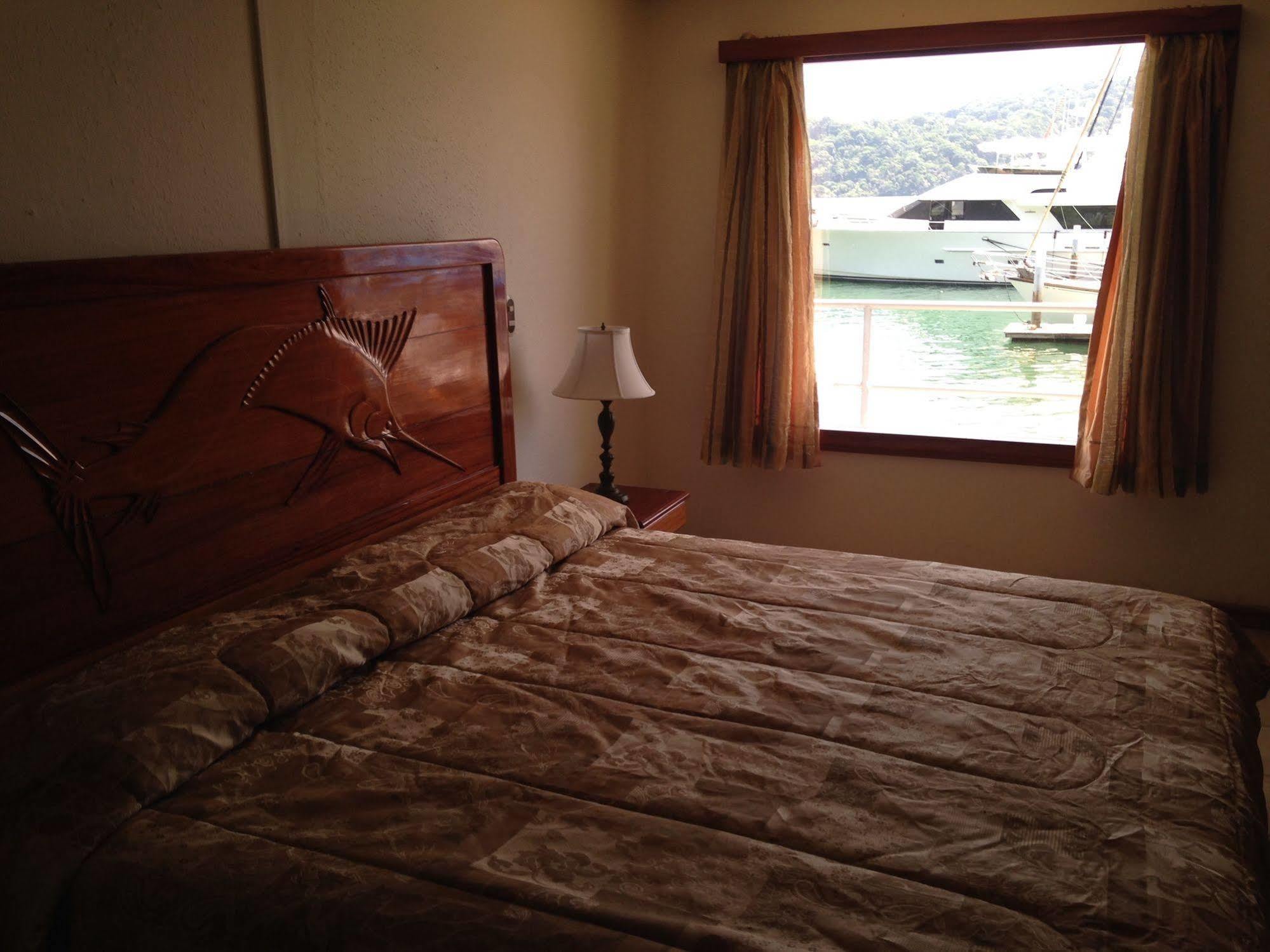Fish Hook Marina Hotel Golfito Extérieur photo