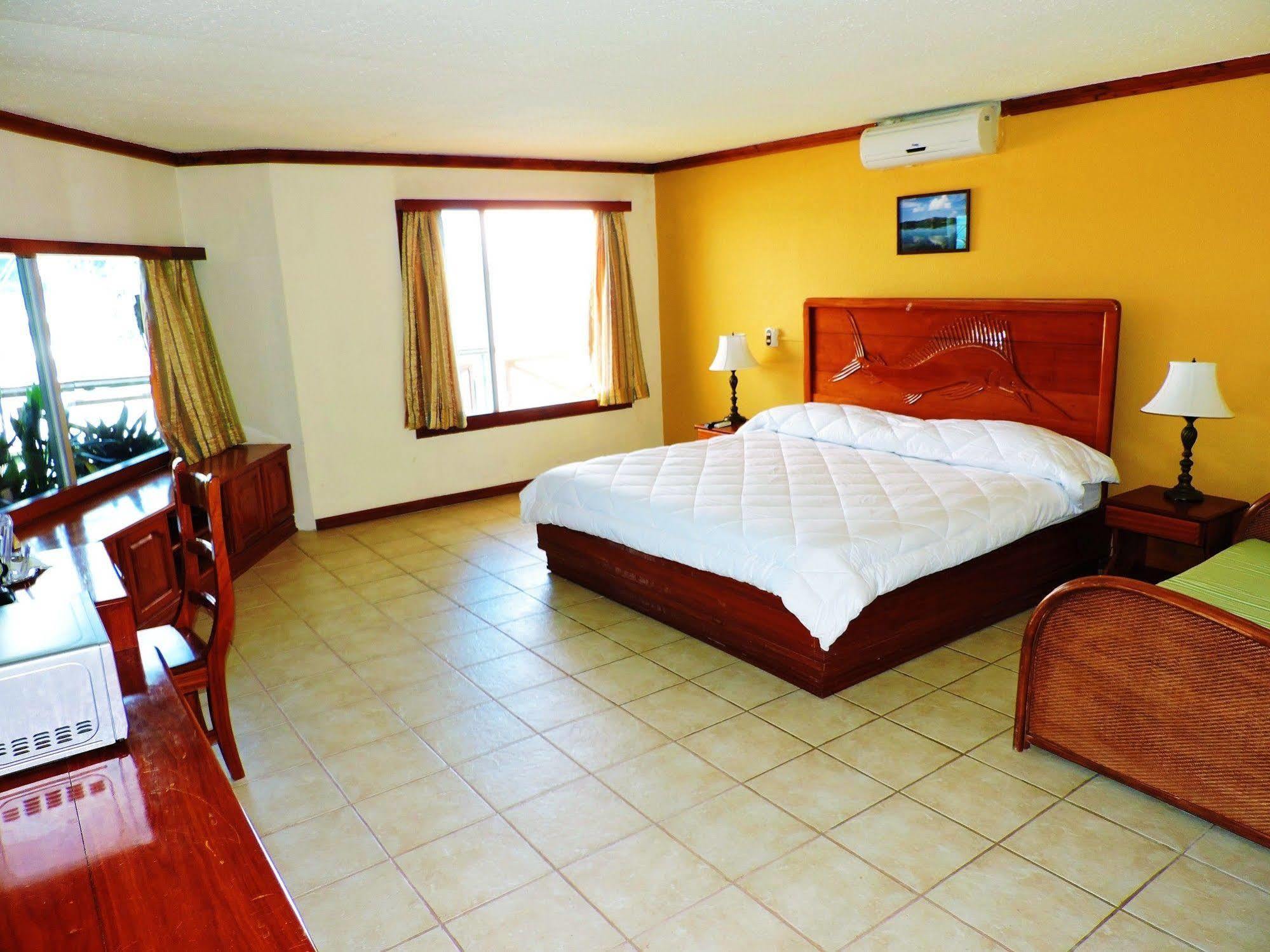 Fish Hook Marina Hotel Golfito Extérieur photo
